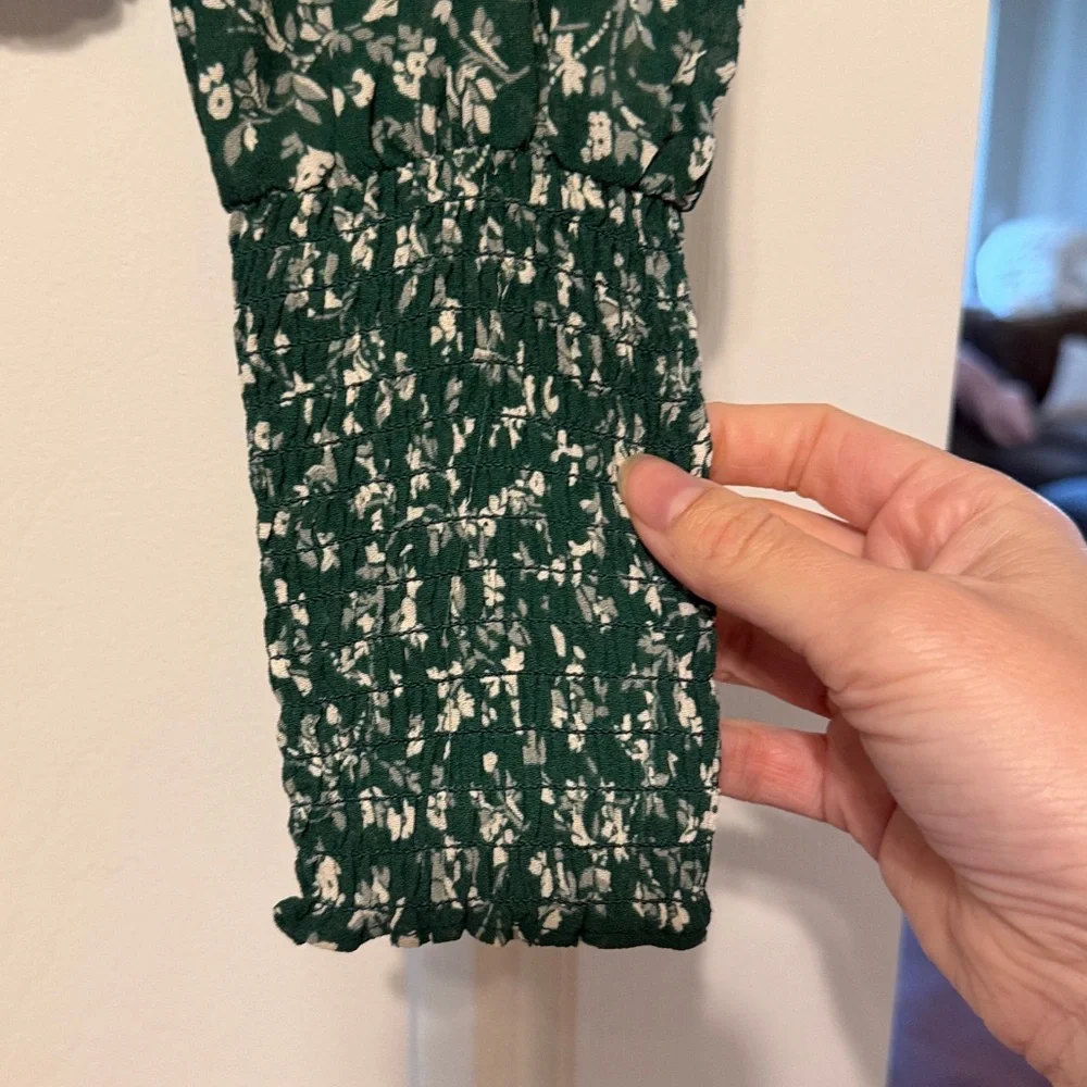 NWOT - Reformation Pinto Smocked Emerald Top